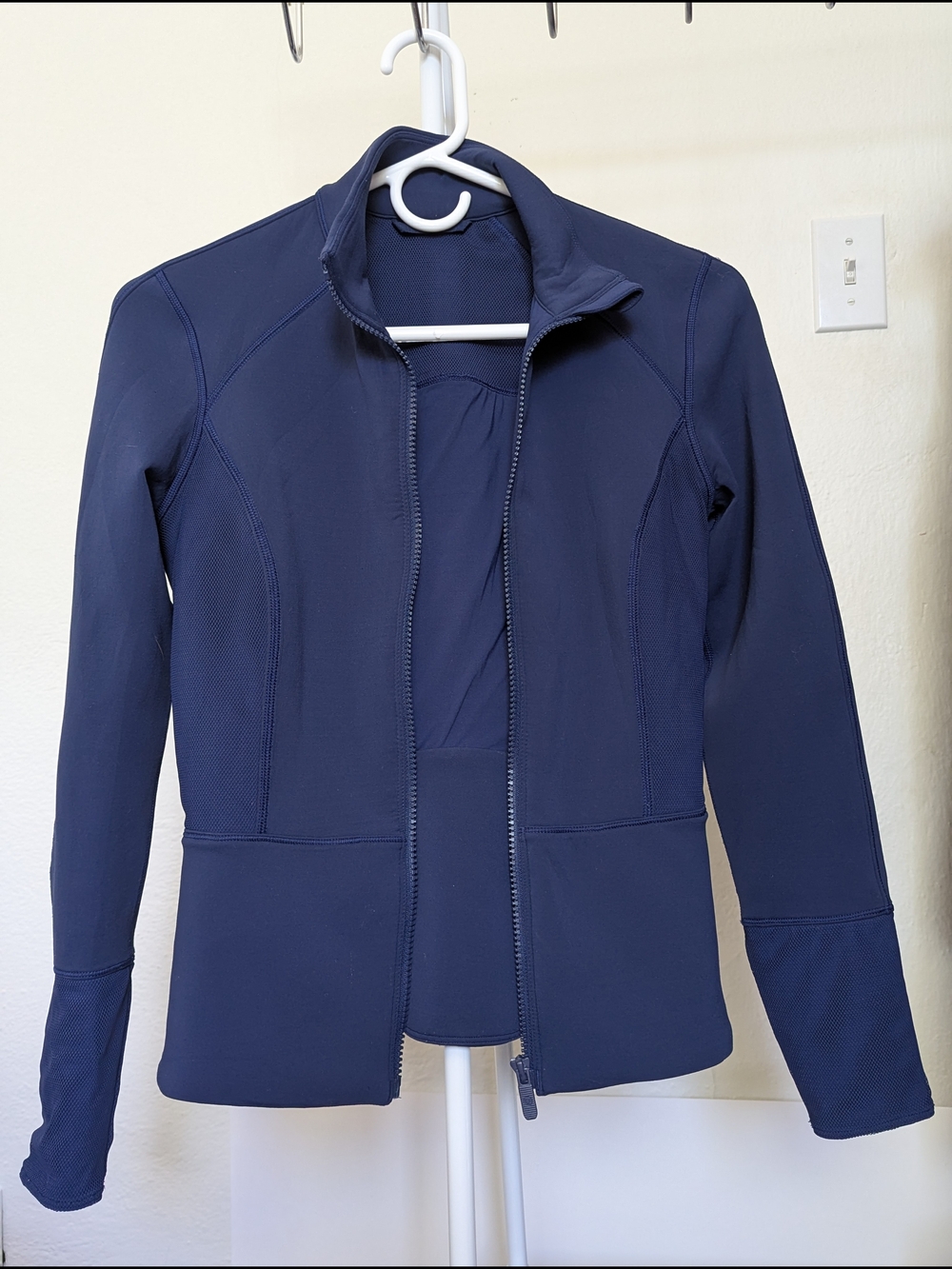 Lululemon Front & Center Jacket - Hero Blue - PTP 17 Inches